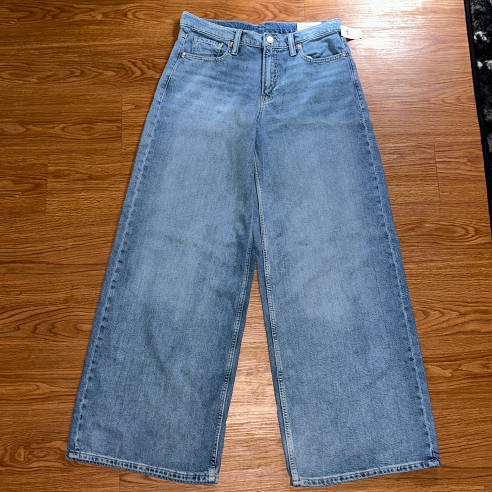 NWT Gap Midrise Baggy Jean